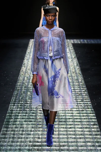 Look 63